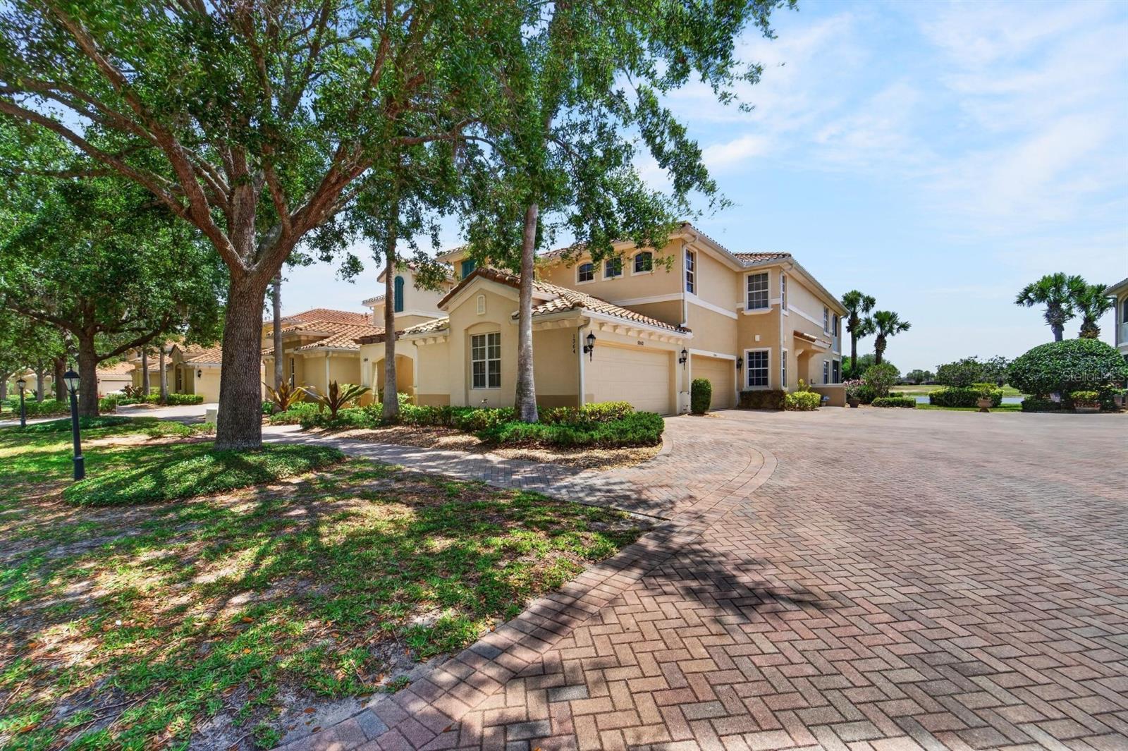 1364 EMERALD DUNES DR — photo 40