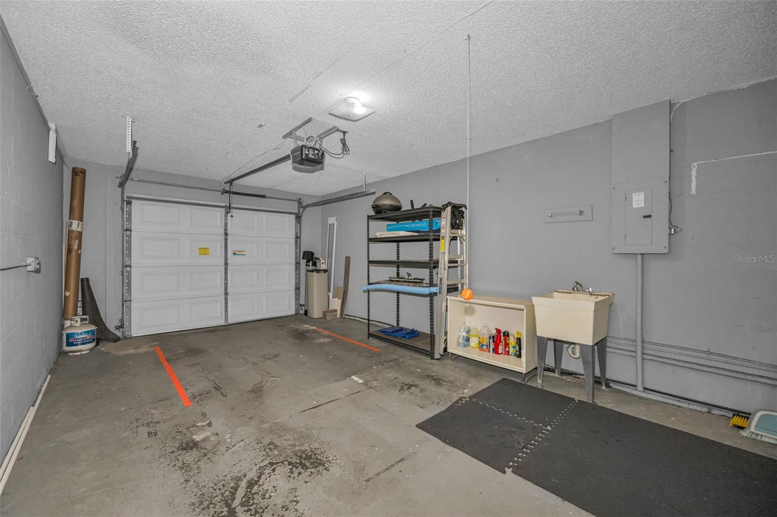 9150 PARK BLVD #6 — photo 28