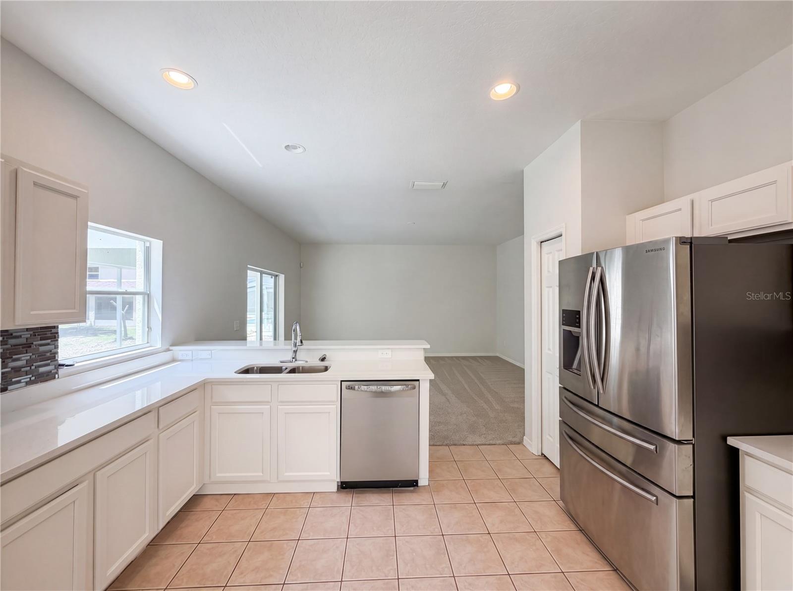 8116 RIVER MONT WAY — photo 2