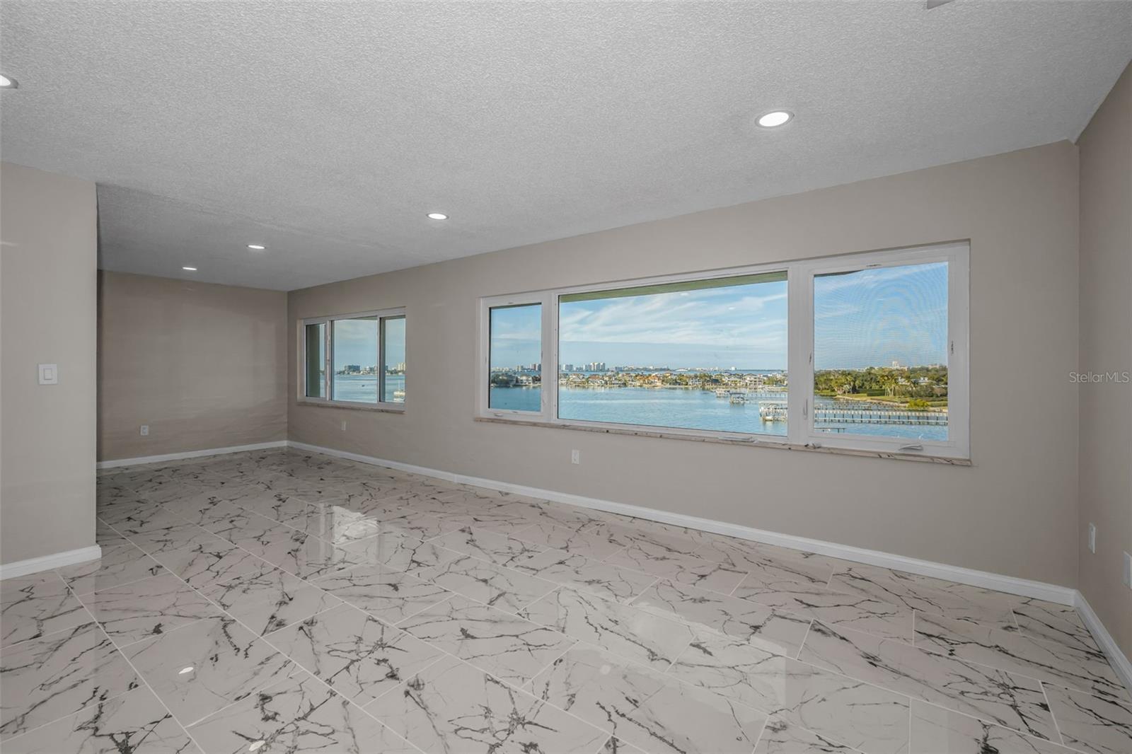 100 BLUFF VIEW DR #604C — photo 13