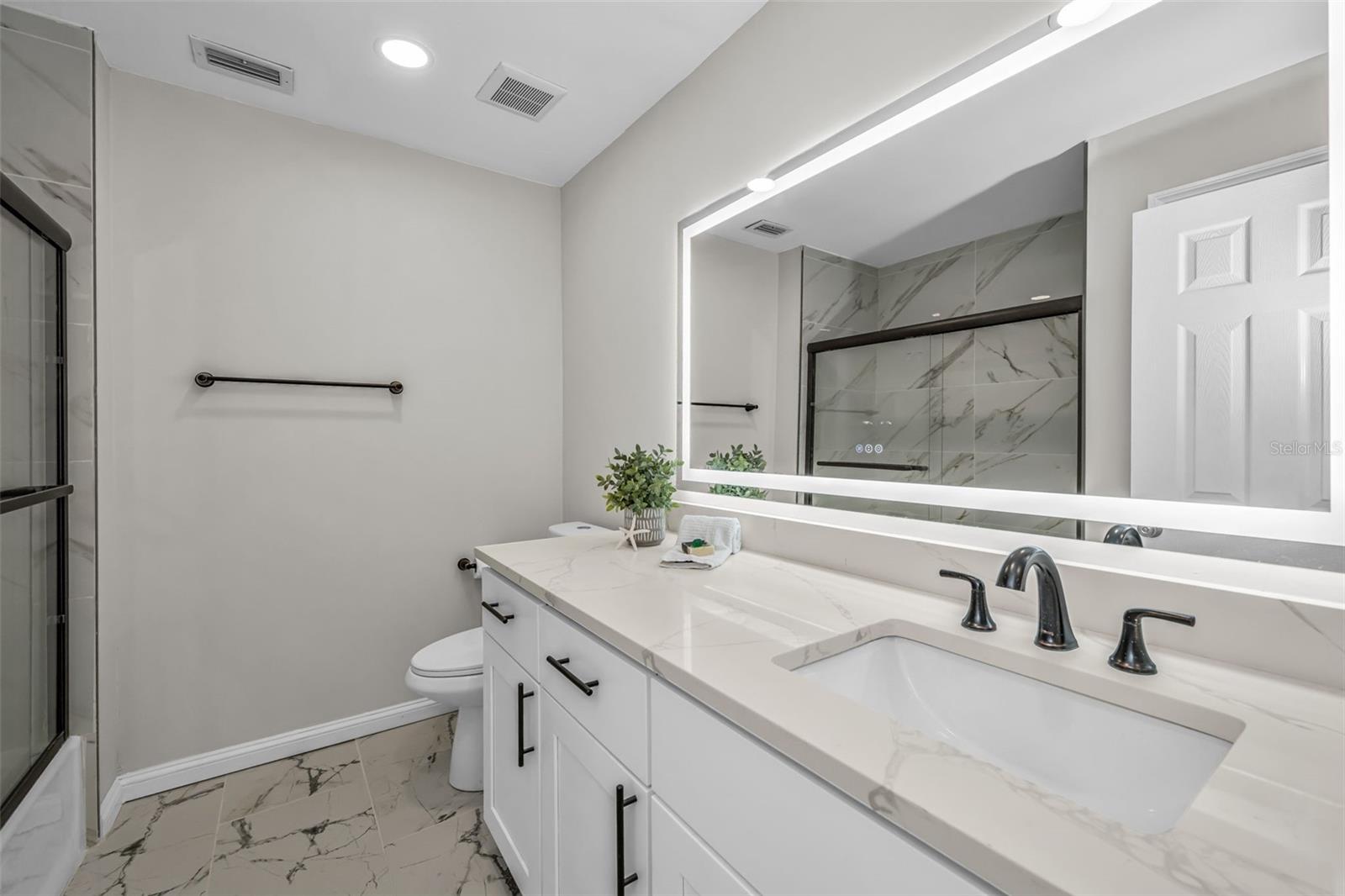 100 BLUFF VIEW DR #604C — photo 30