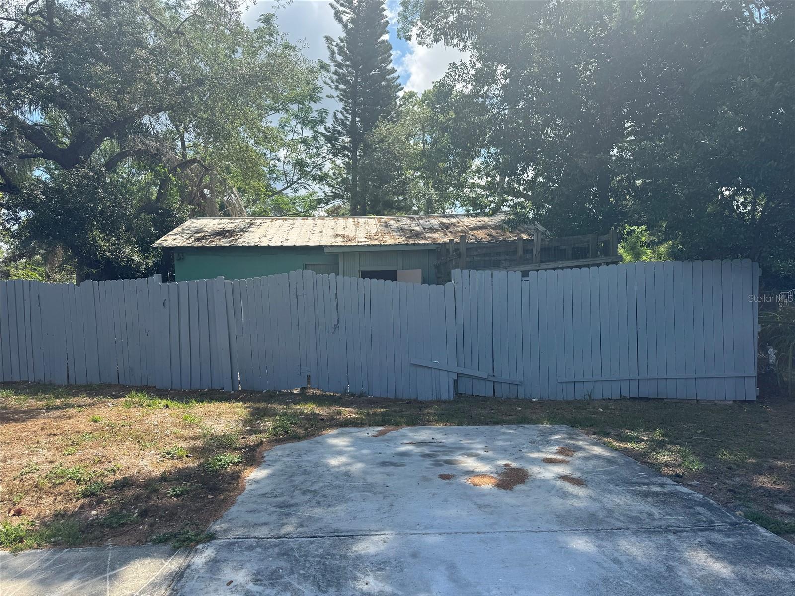 12309 CAMBRIDGE AVE — photo 22