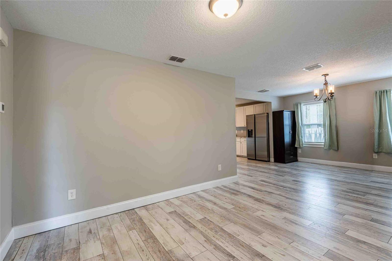 37010 CHURCH AVE — photo 8