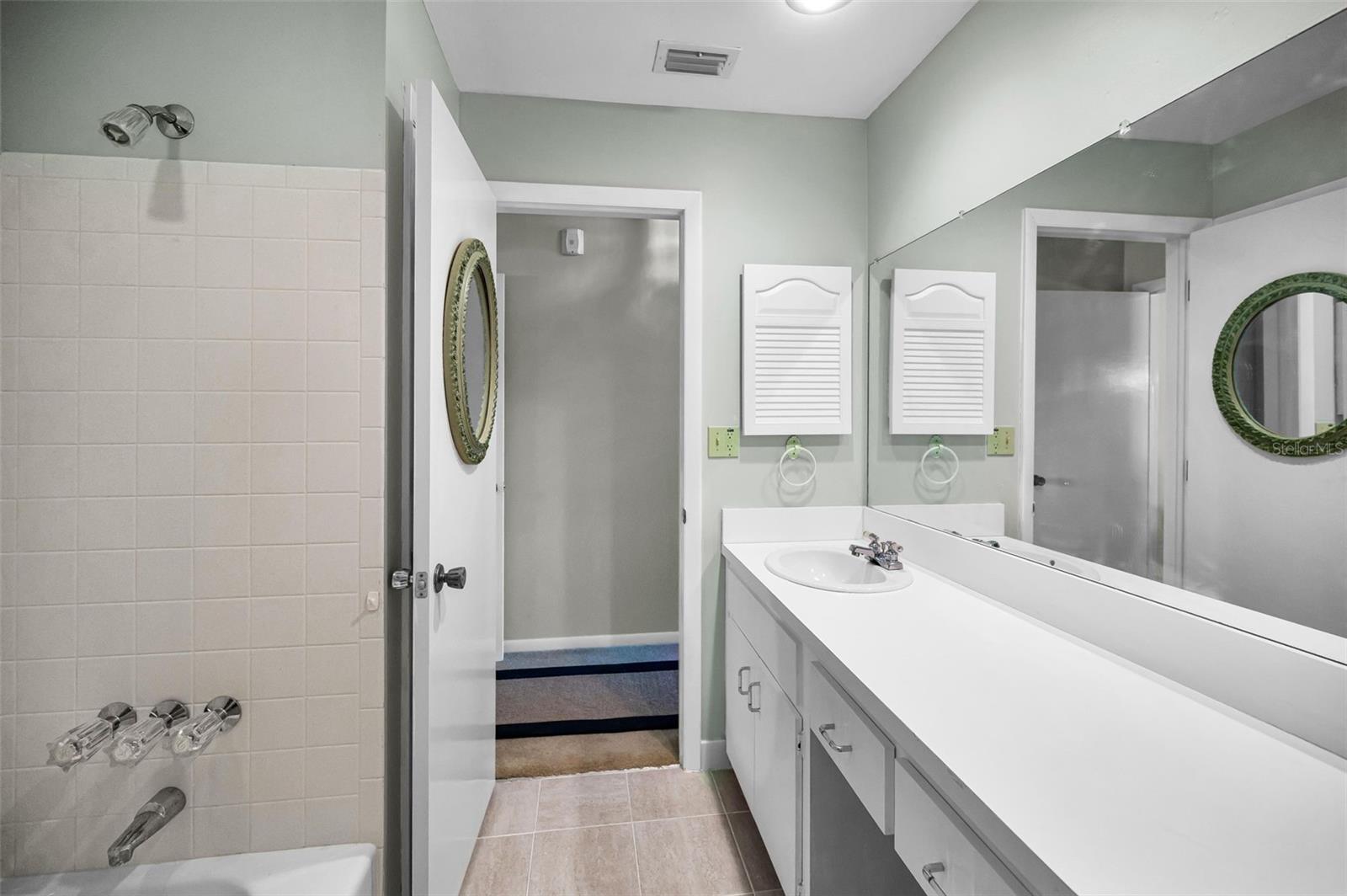 100 BLUFF VIEW DR #514C — photo 30