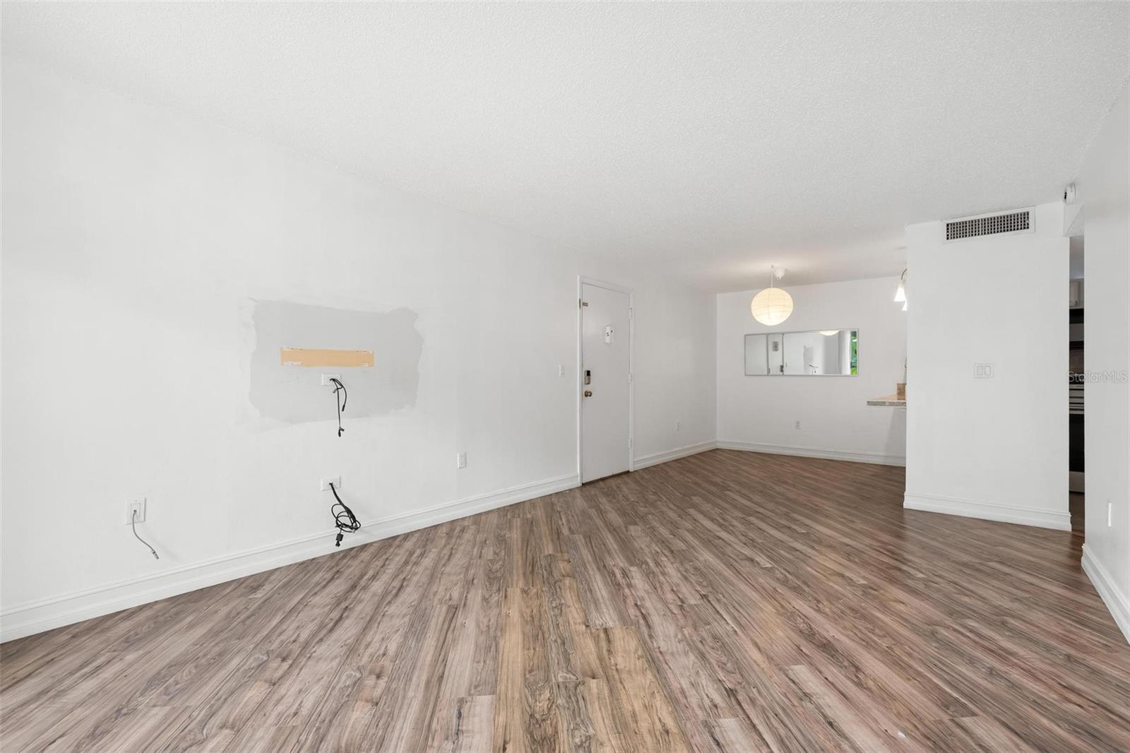 3223 BENEVA RD #101 — photo 6