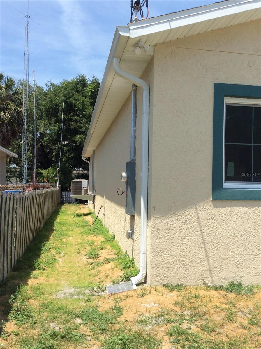 2812 DURHAM ST — photo 12