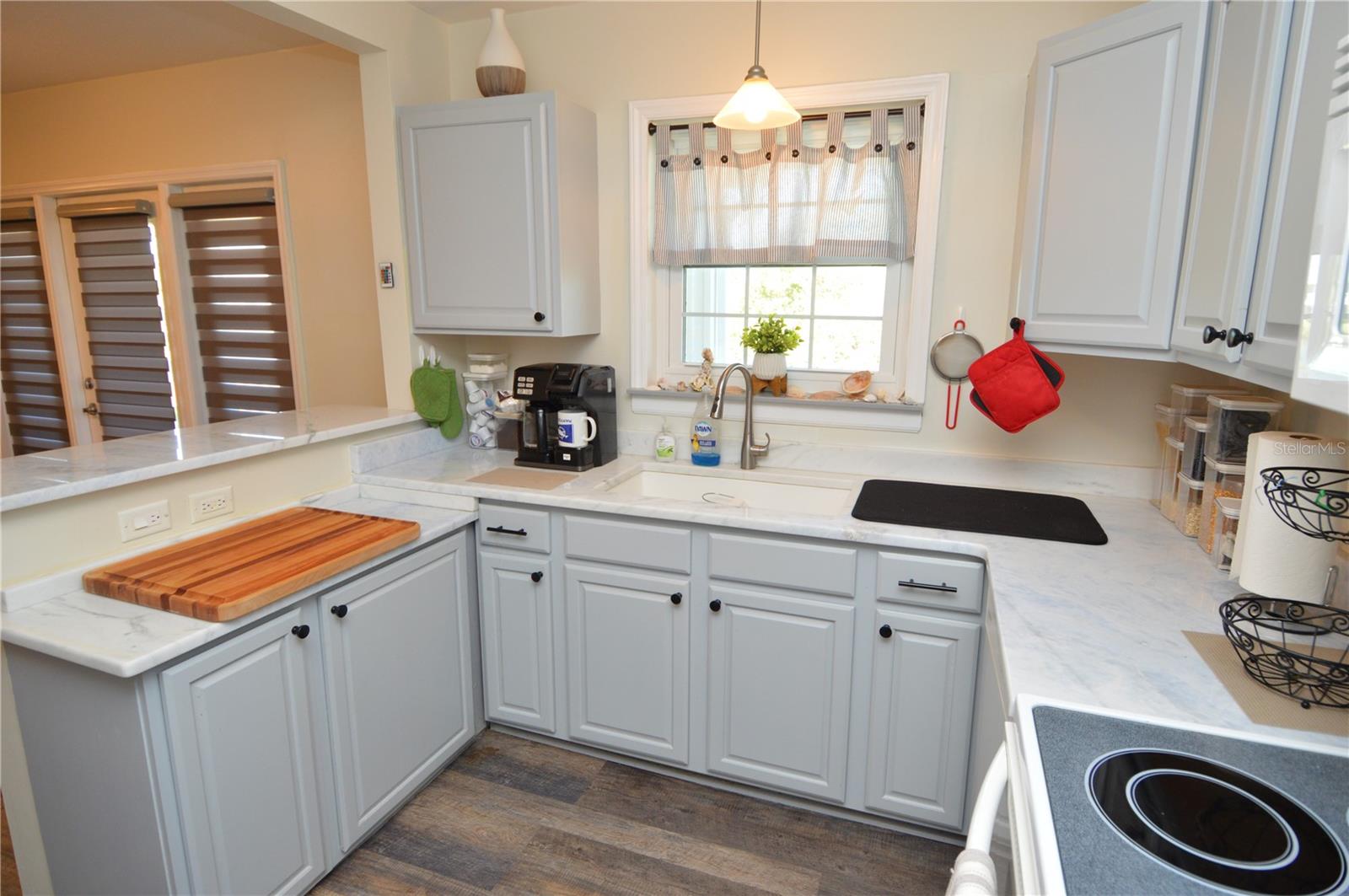 121 SEAHORSE DR SE #C — photo 13