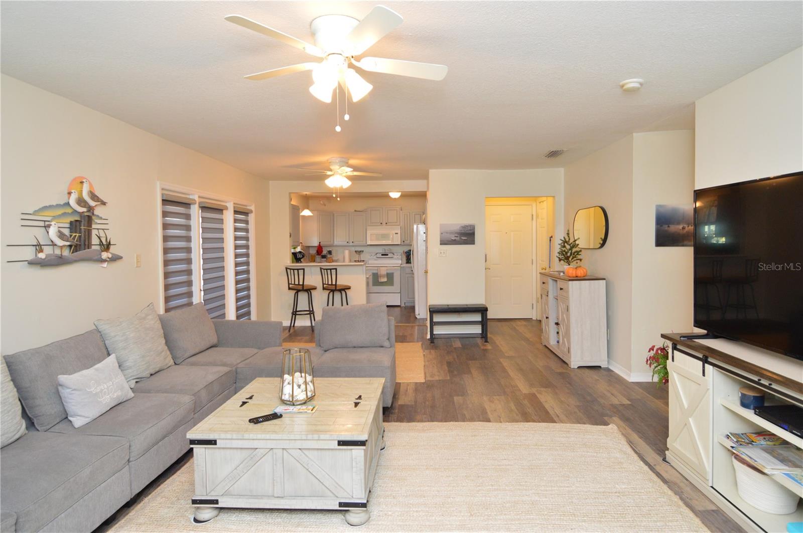 121 SEAHORSE DR SE #C — photo 5