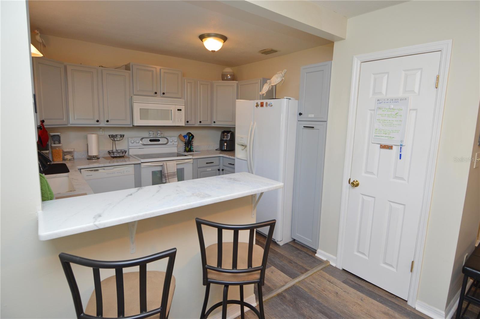 121 SEAHORSE DR SE #C — photo 7