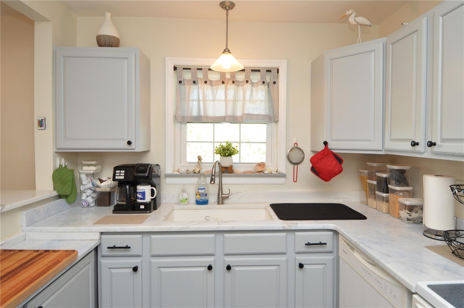121 SEAHORSE DR SE #C — photo 12