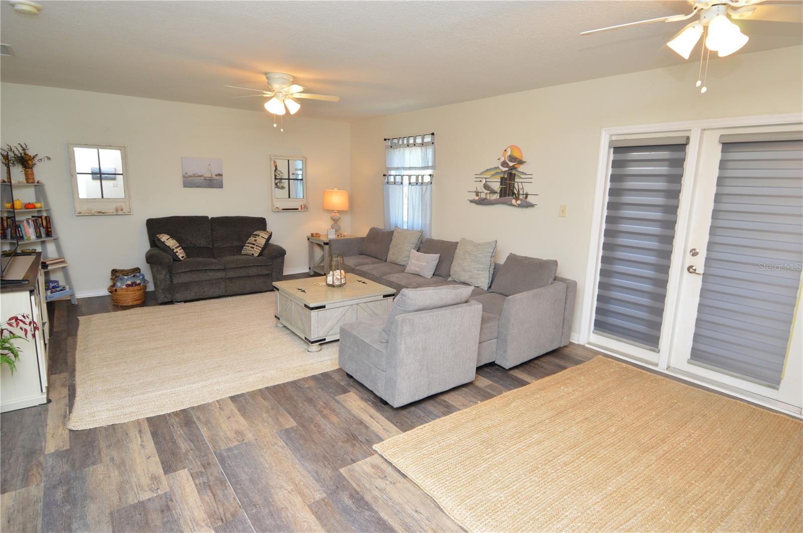 121 SEAHORSE DR SE #C — photo 18