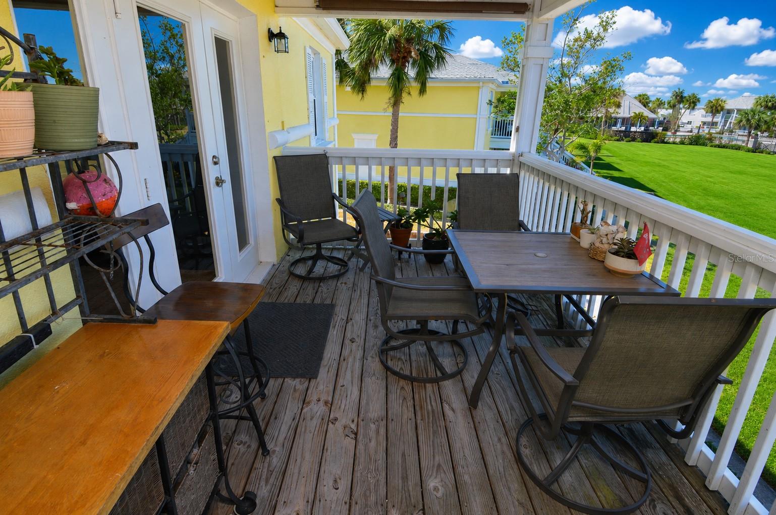 121 SEAHORSE DR SE #C — photo 51