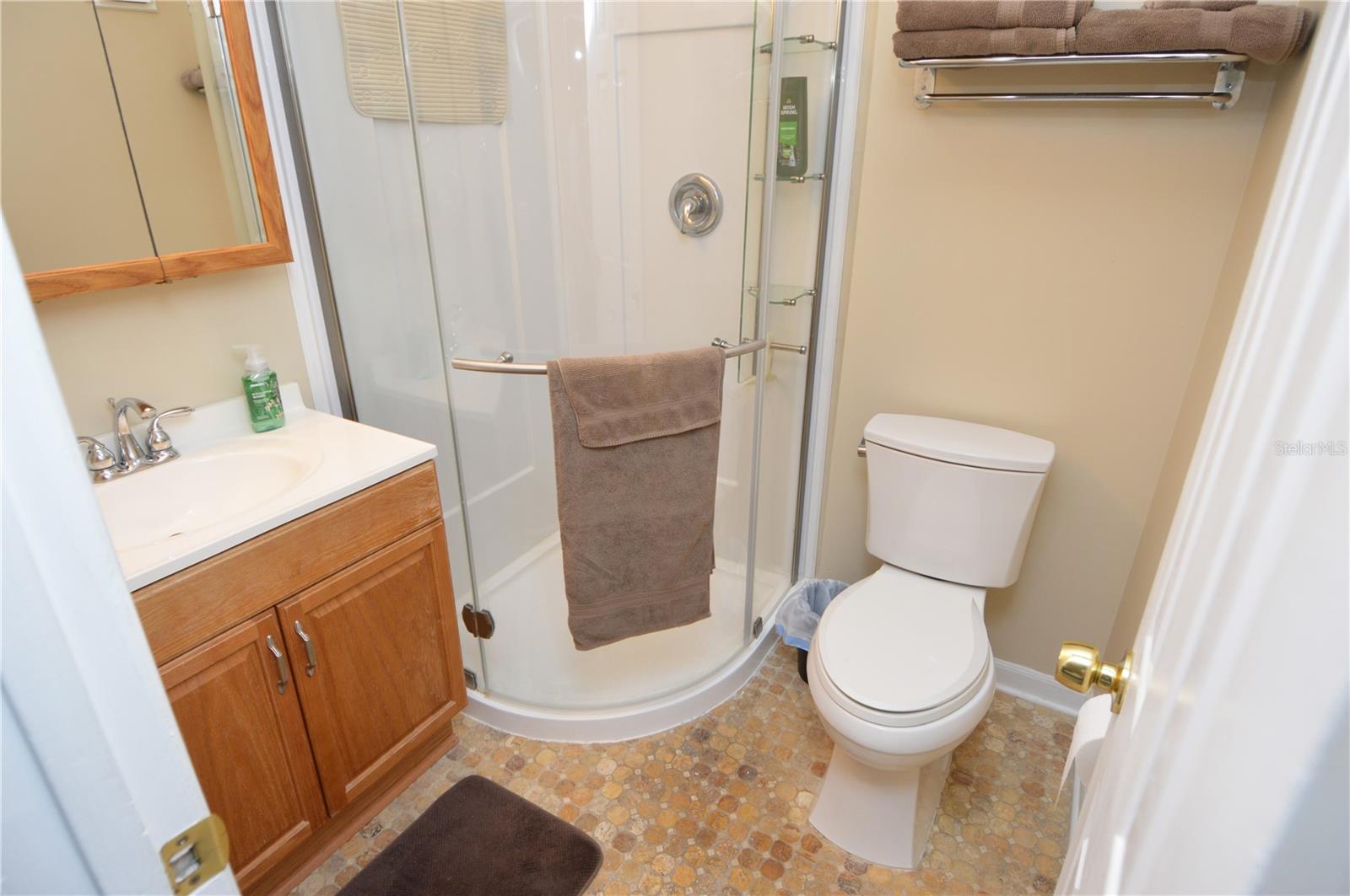 121 SEAHORSE DR SE #C — photo 27