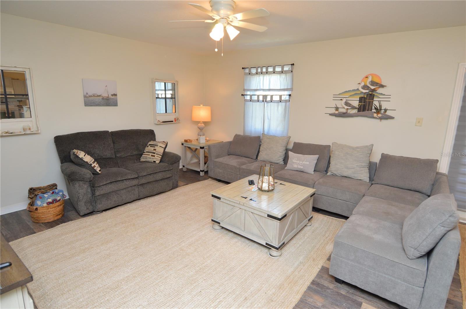 121 SEAHORSE DR SE #C — photo 19