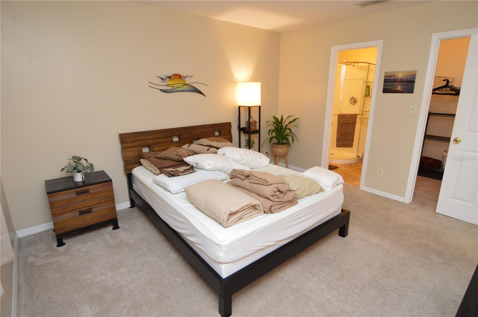 121 SEAHORSE DR SE #C — photo 25