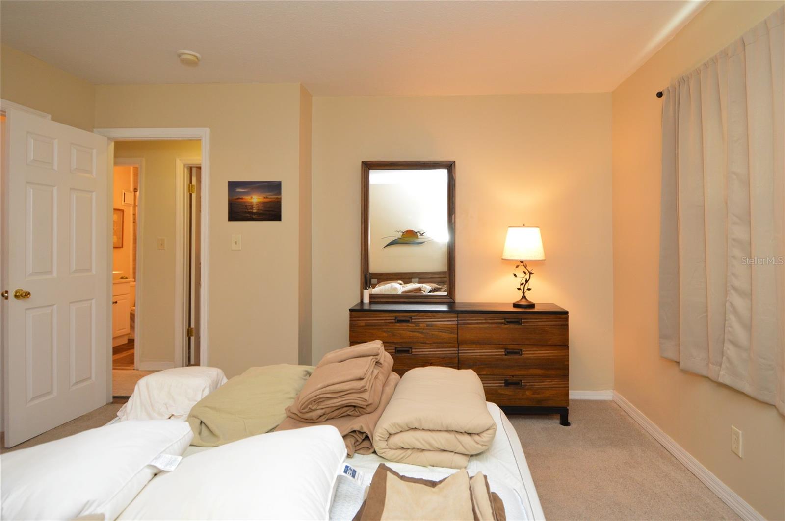 121 SEAHORSE DR SE #C — photo 34