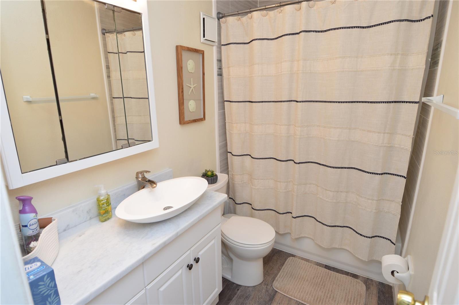 121 SEAHORSE DR SE #C — photo 42