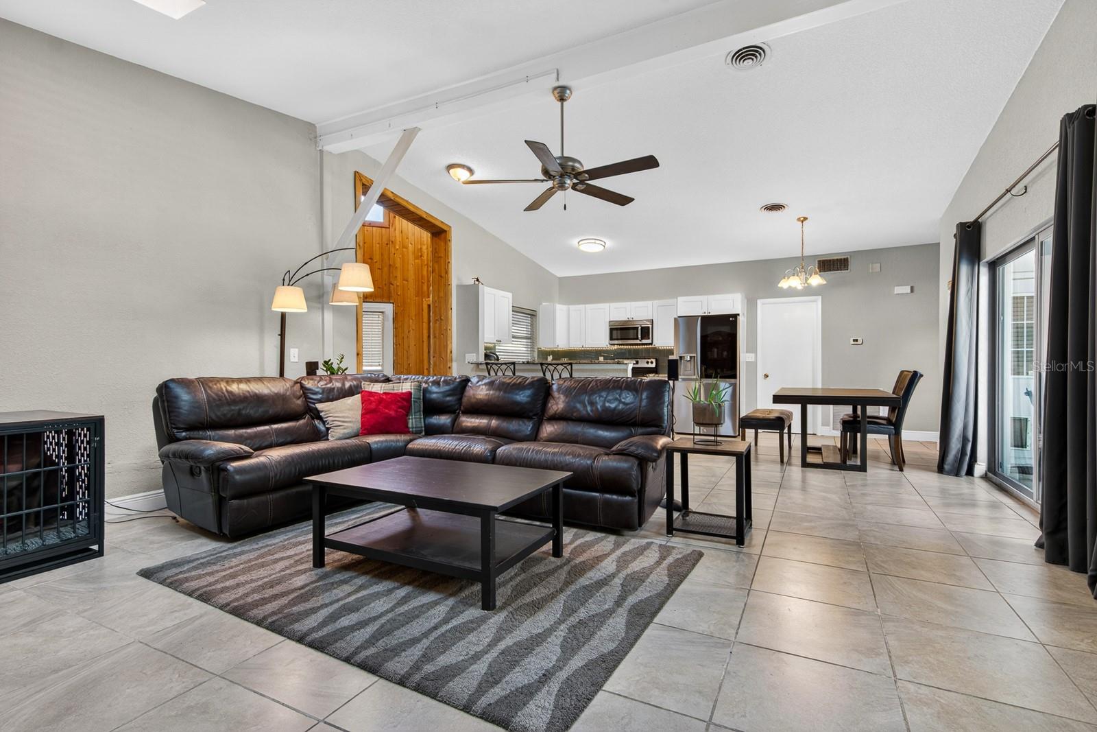 1424 S EVERGREEN AVE — photo 8