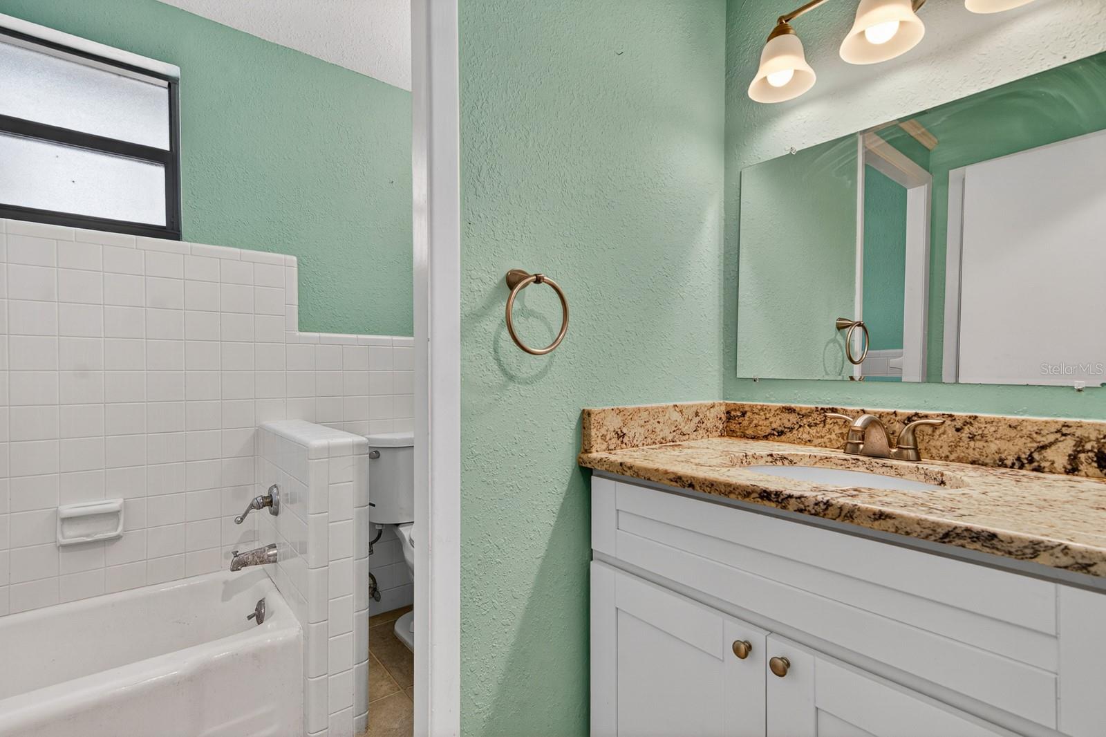 1424 S EVERGREEN AVE — photo 23