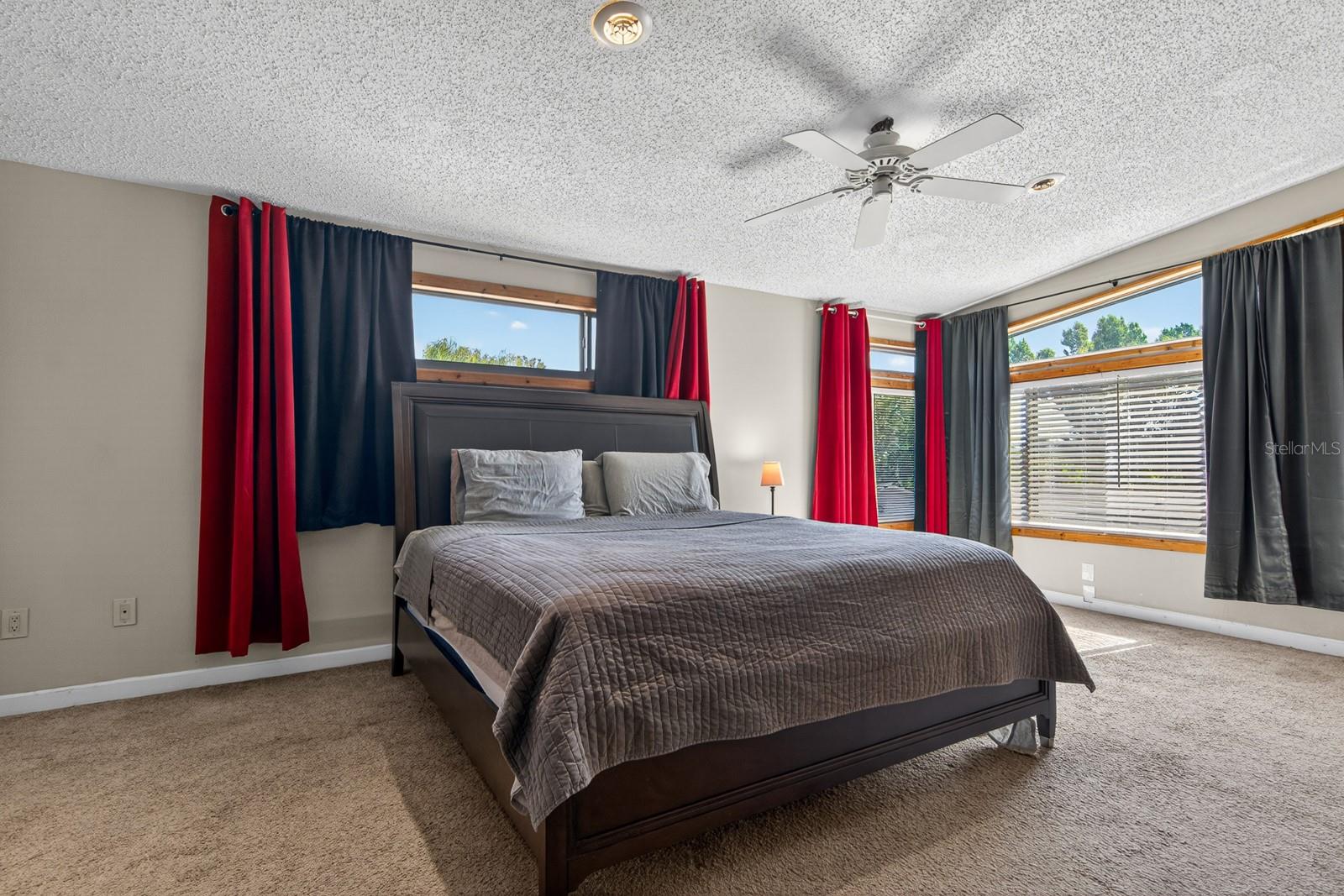 1424 S EVERGREEN AVE — photo 32