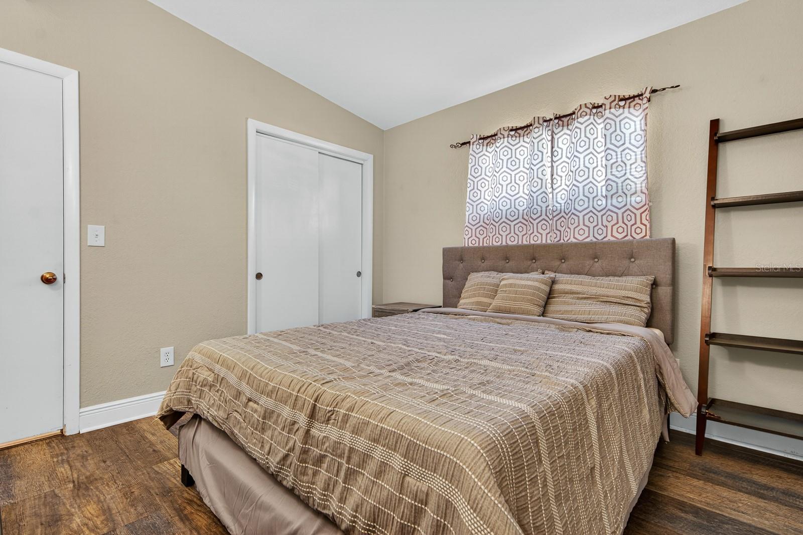 1424 S EVERGREEN AVE — photo 20