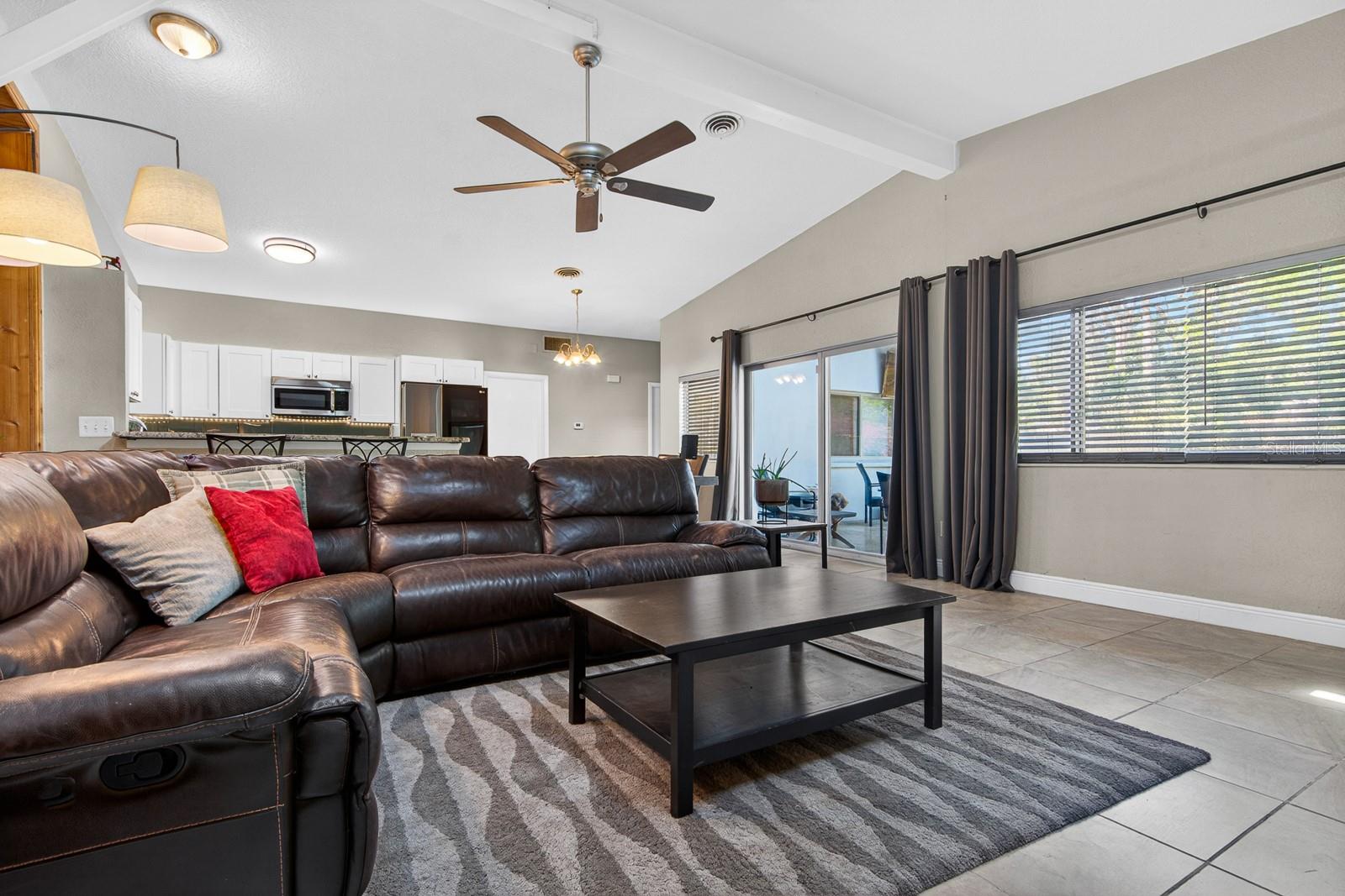 1424 S EVERGREEN AVE — photo 18
