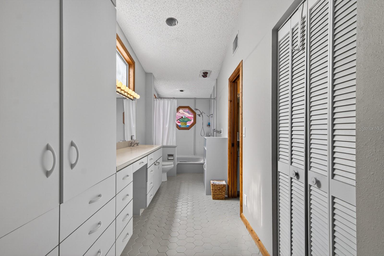 1424 S EVERGREEN AVE — photo 37