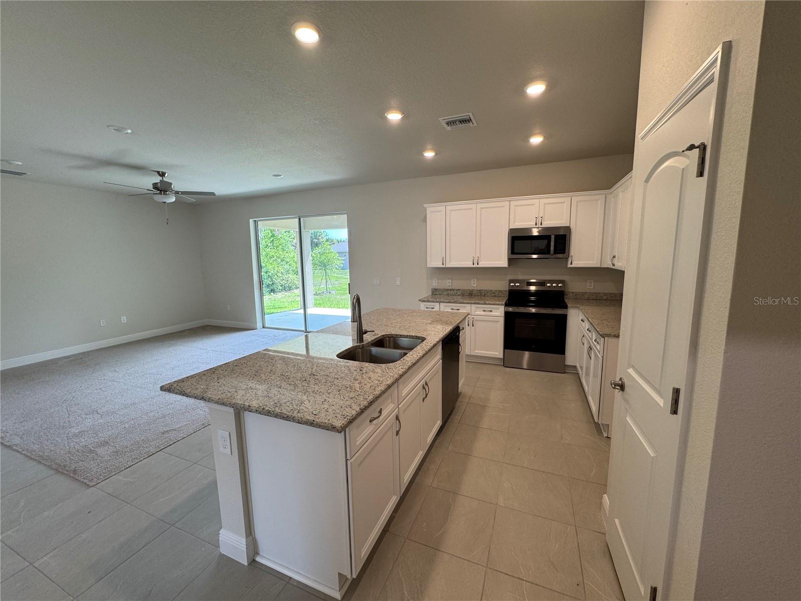 5874 FERENDINA ST — photo 7
