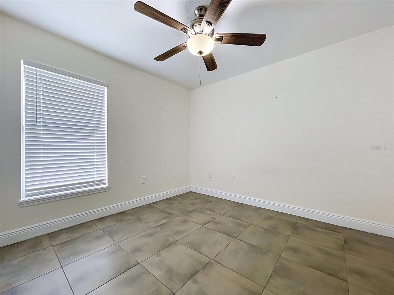 2127 W PERIO ST #1 — photo 41