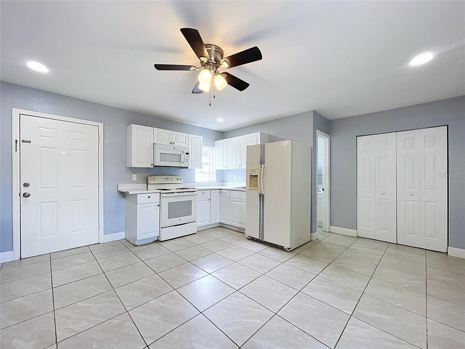2127 W PERIO ST #1 — photo 63