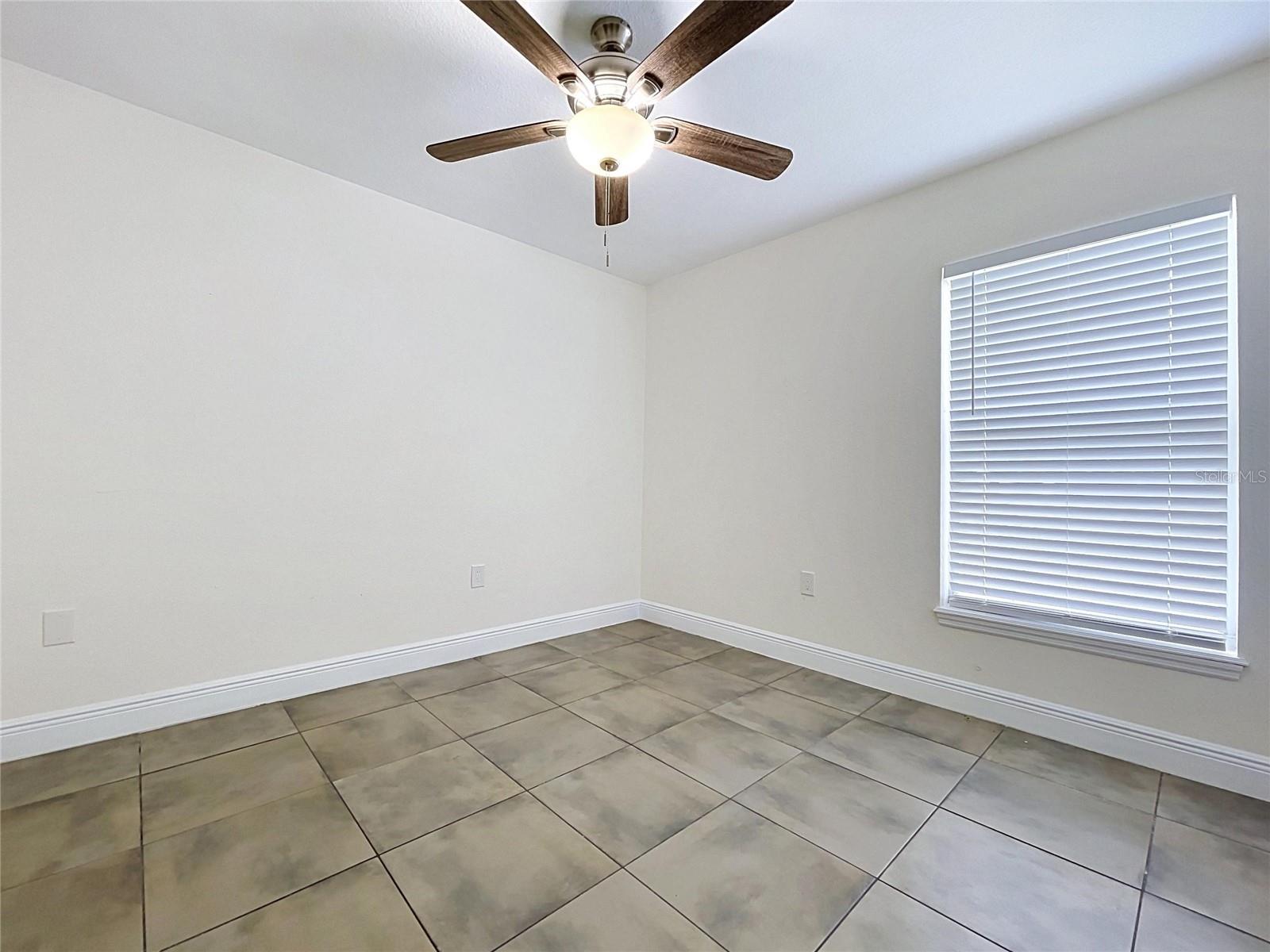 2127 W PERIO ST #1 — photo 42