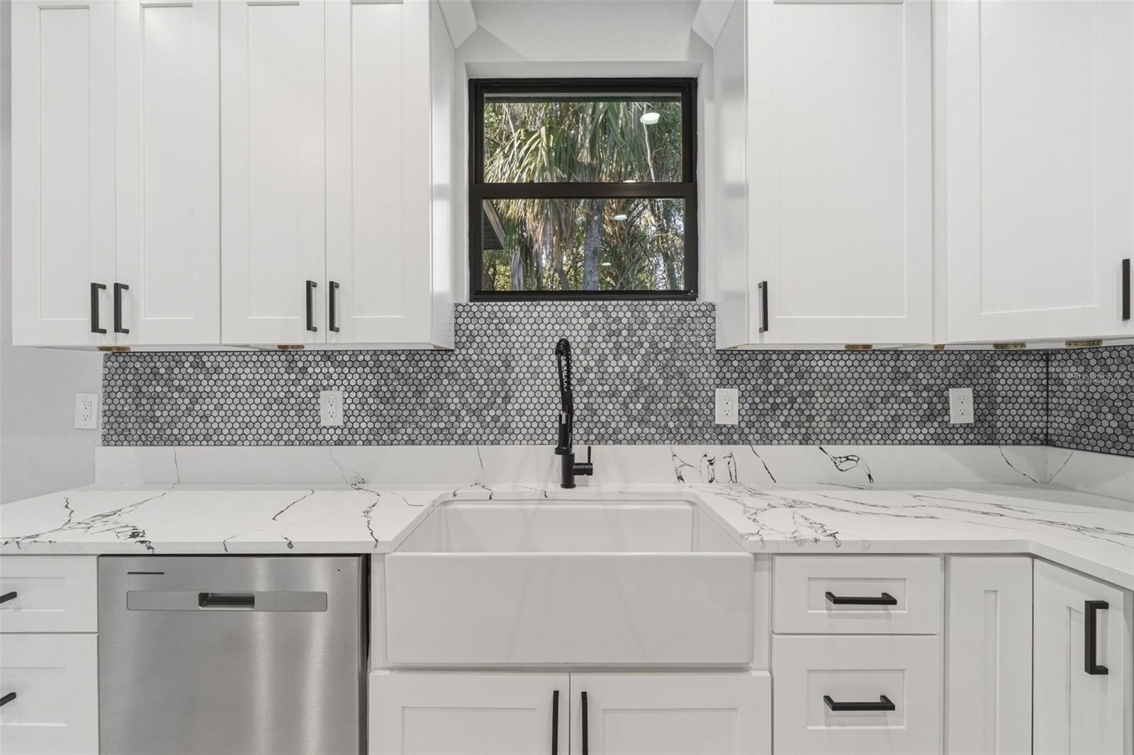 3466 LANAI — photo 17