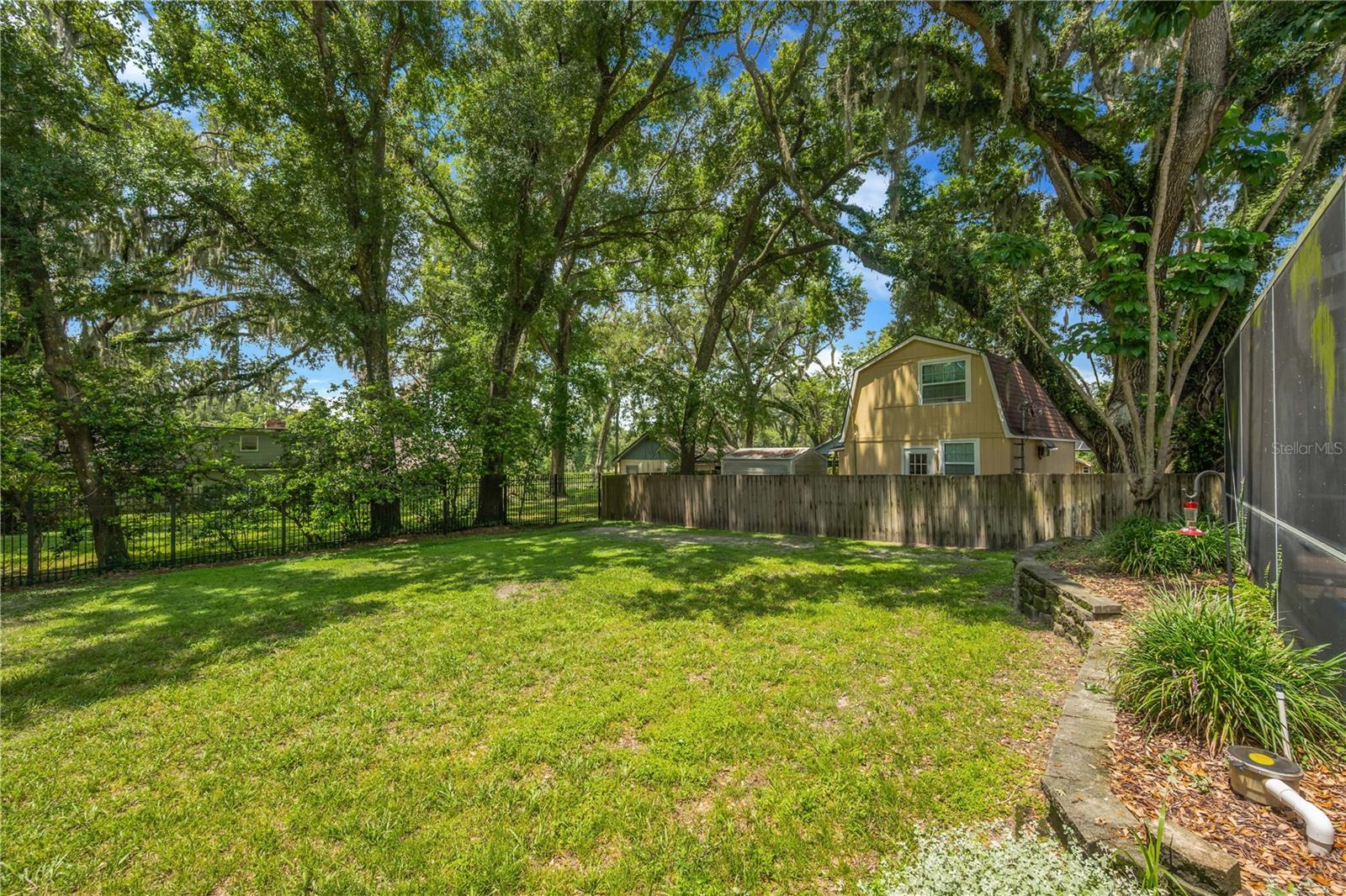 1507 W WINDHORST RD — photo 56