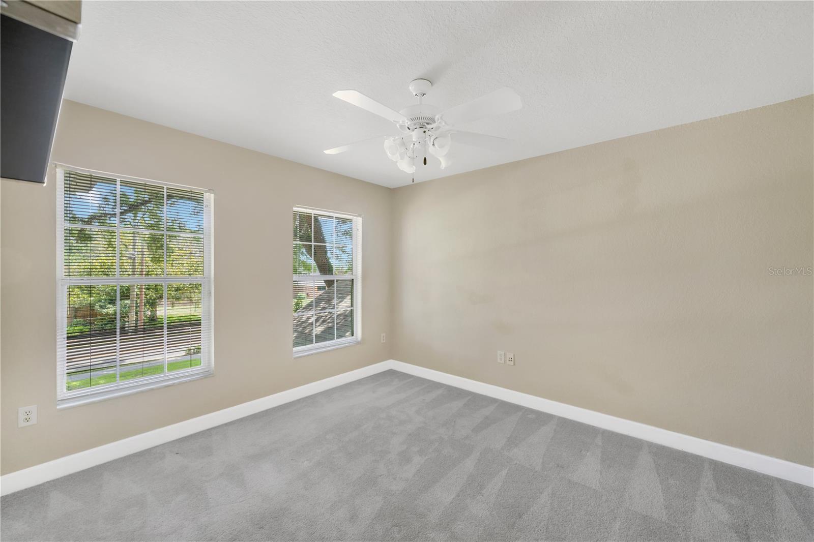 1507 W WINDHORST RD — photo 46