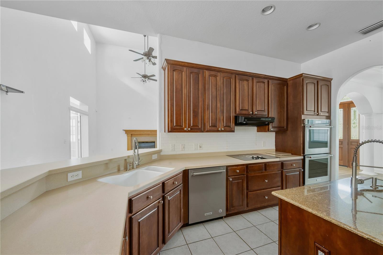 1507 W WINDHORST RD — photo 26