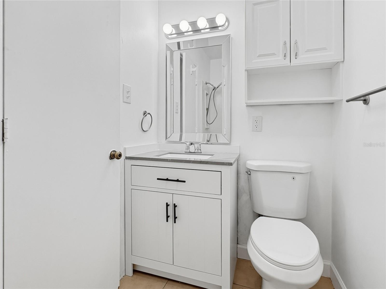 2847 OAK ST — photo 8
