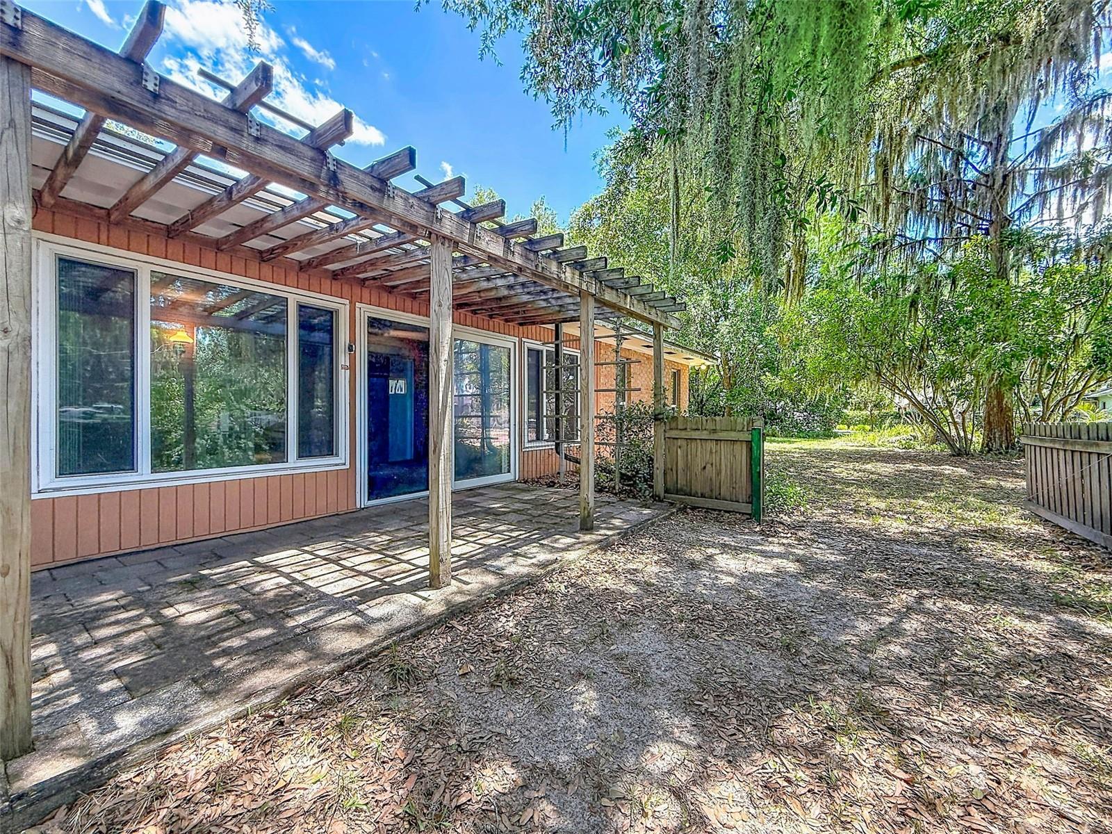 18202 OAKDALE RD — photo 53