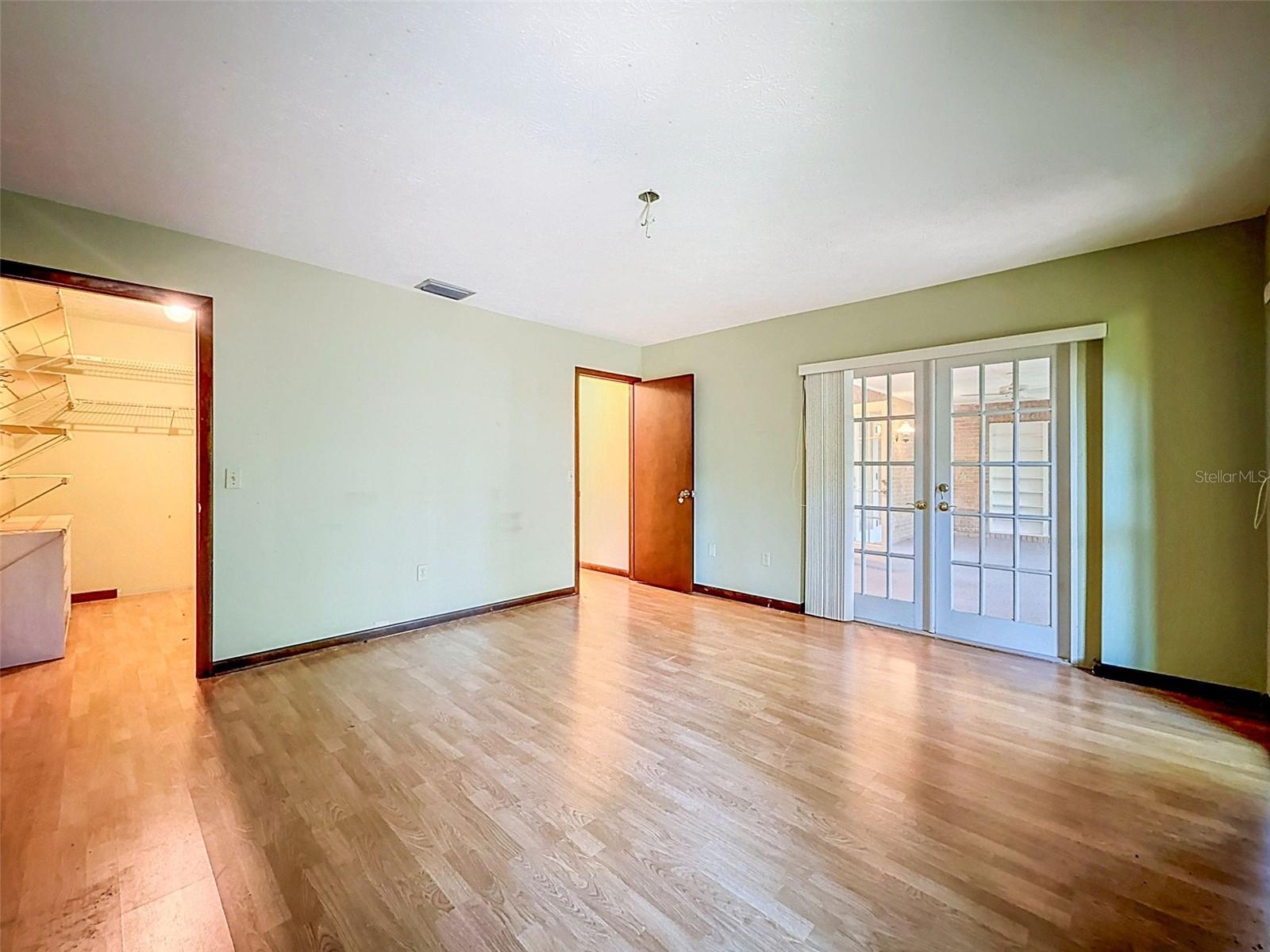 18202 OAKDALE RD — photo 31