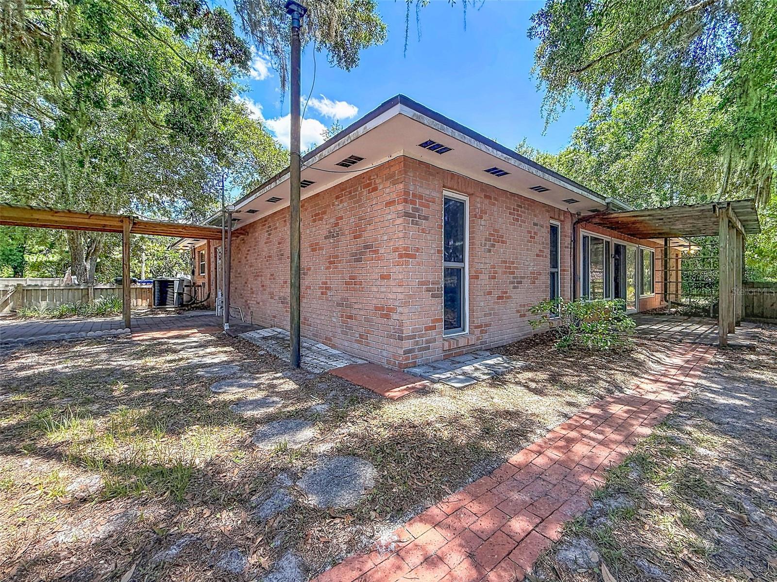 18202 OAKDALE RD — photo 54