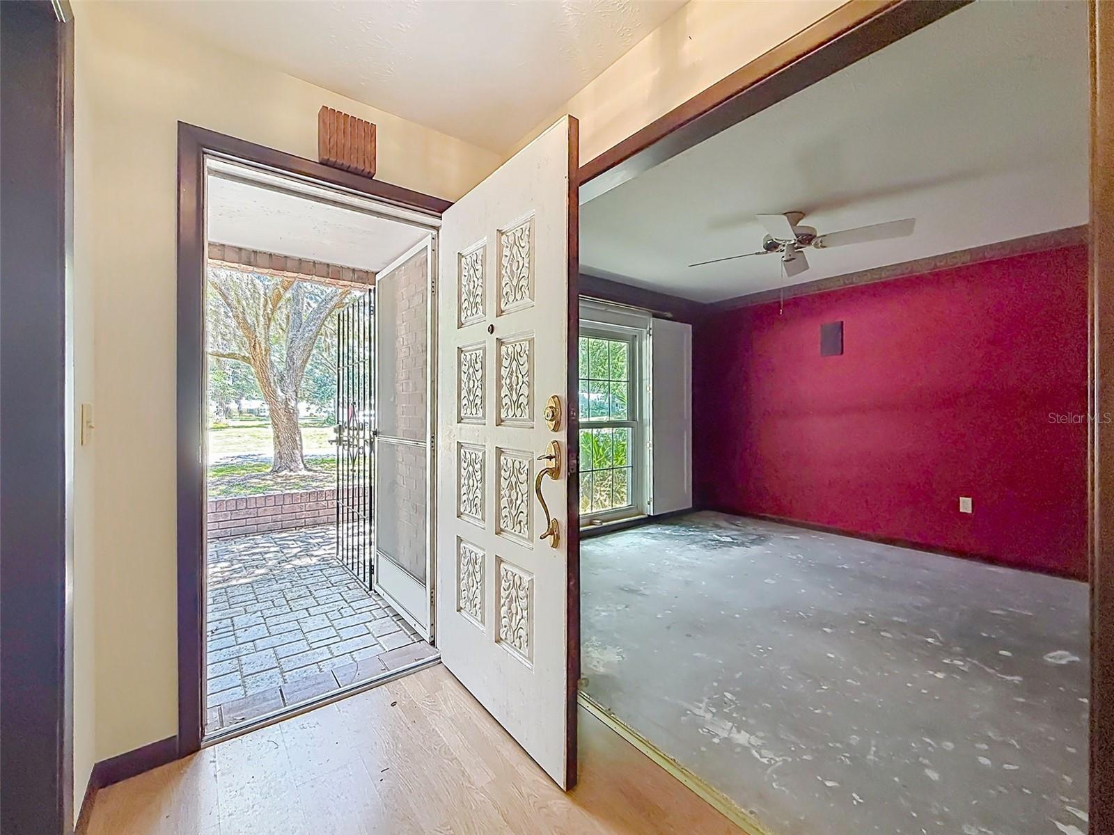 18202 OAKDALE RD — photo 16
