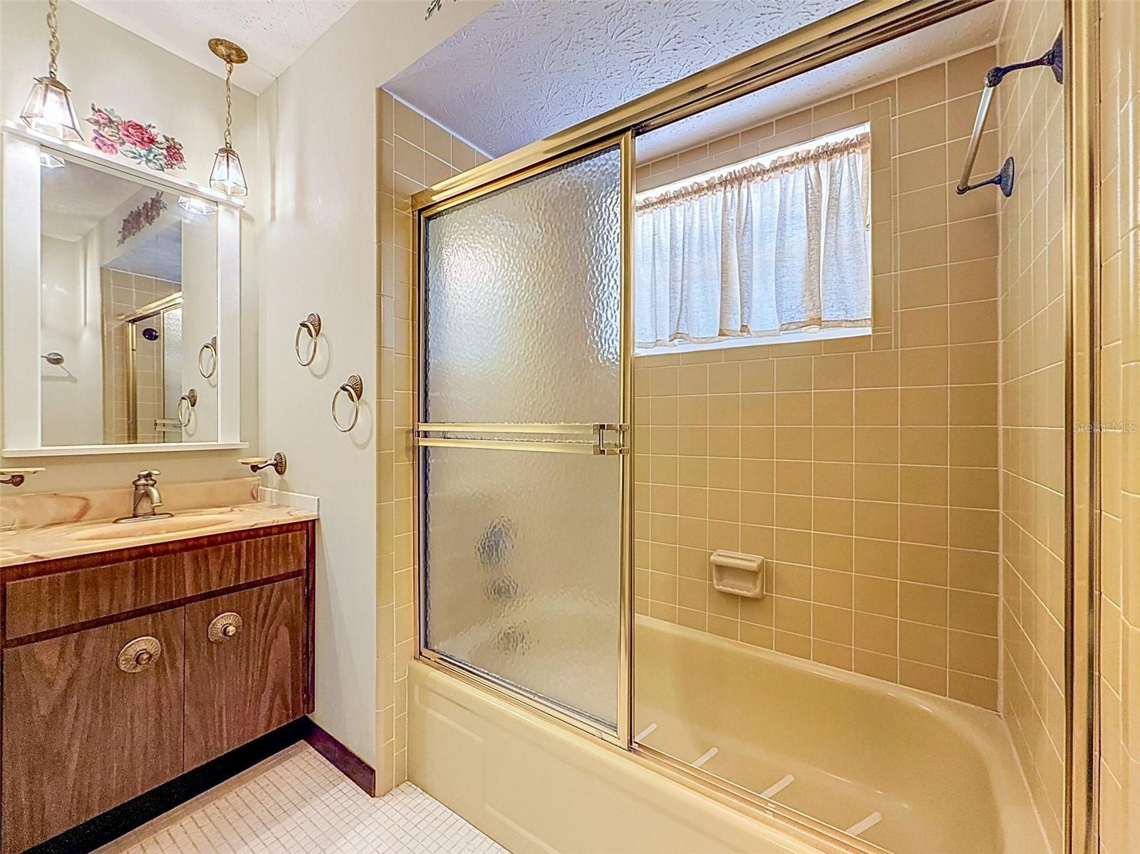 18202 OAKDALE RD — photo 43