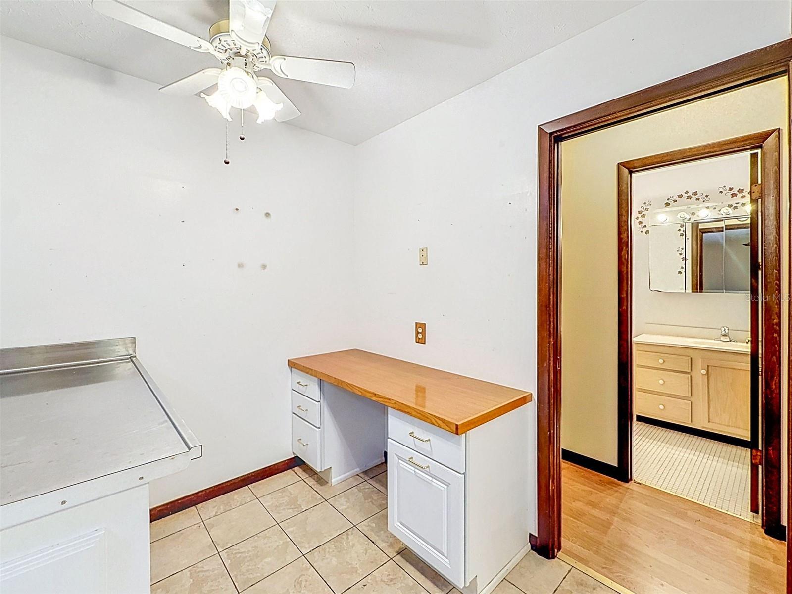 18202 OAKDALE RD — photo 25