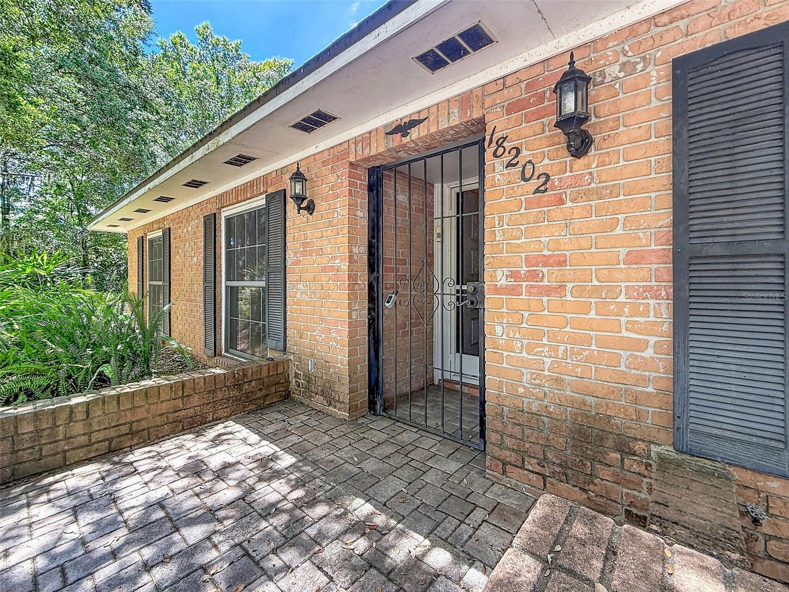 18202 OAKDALE RD — photo 14
