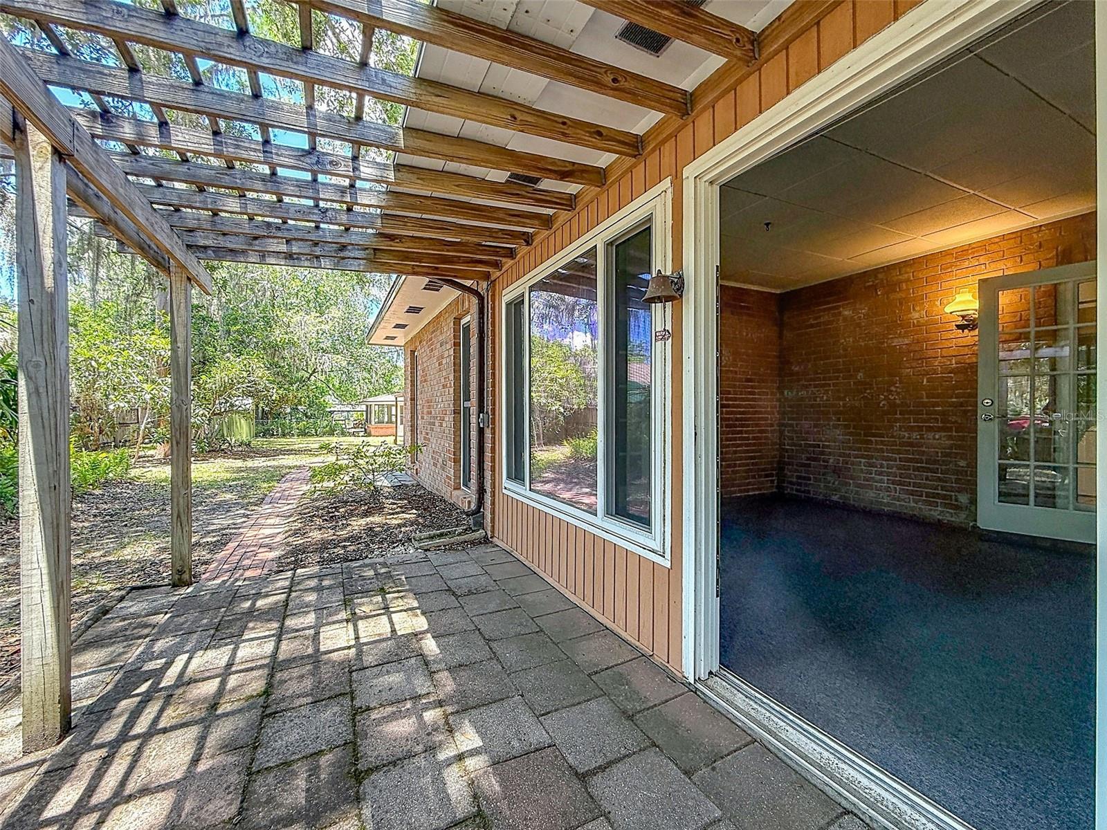 18202 OAKDALE RD — photo 49