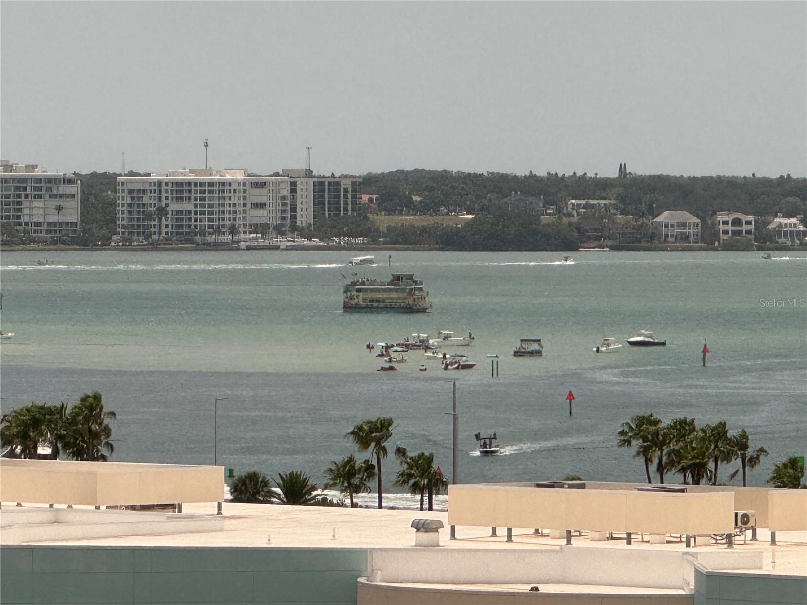 255 DOLPHIN PT #2 — photo 20
