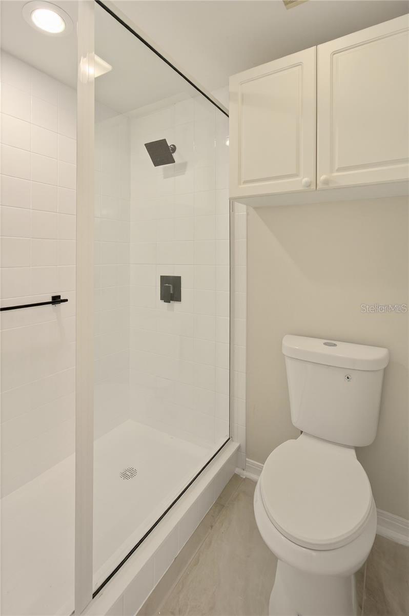 5430 EAGLES POINT CIR #202 — photo 29