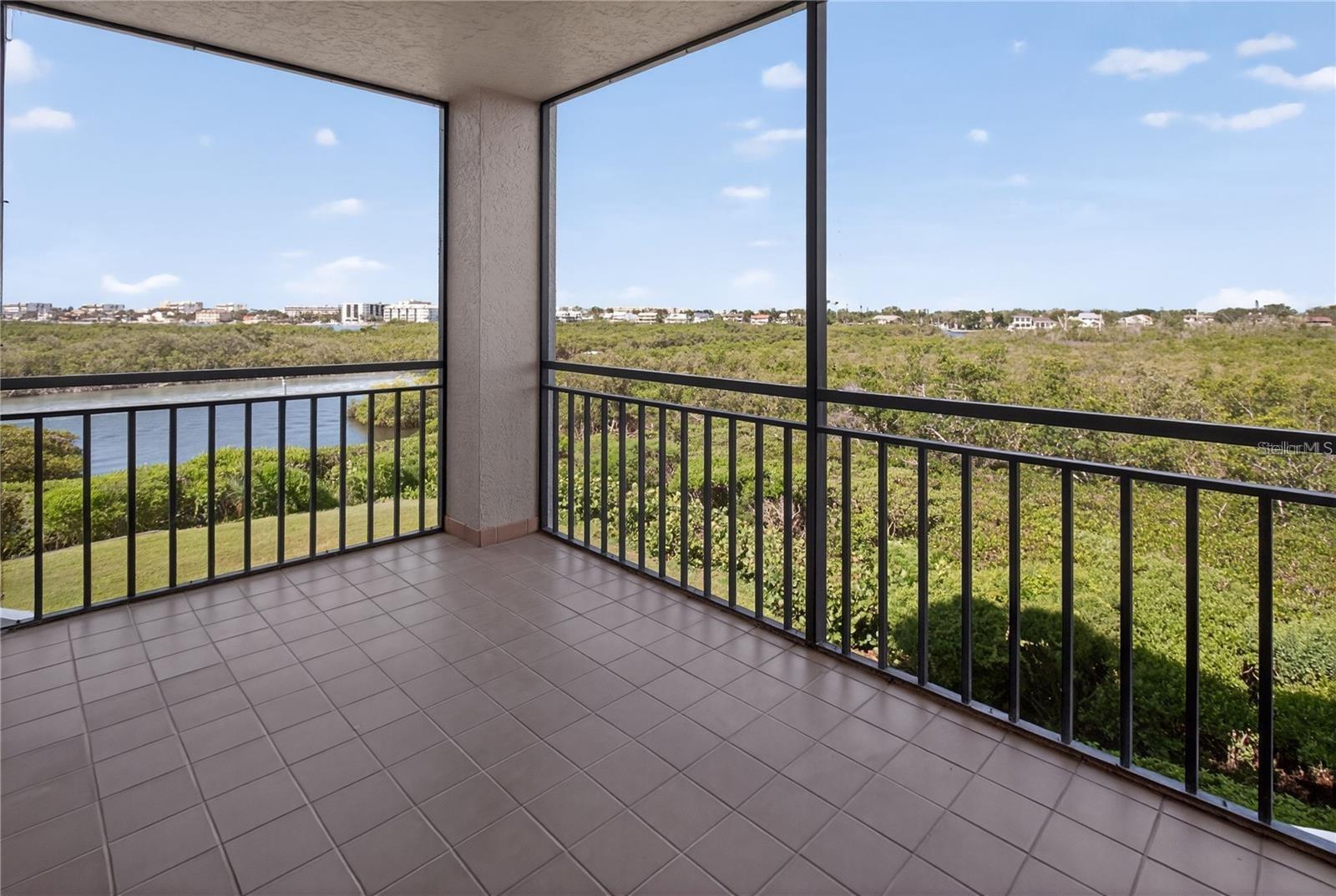 5430 EAGLES POINT CIR #202 — photo 30