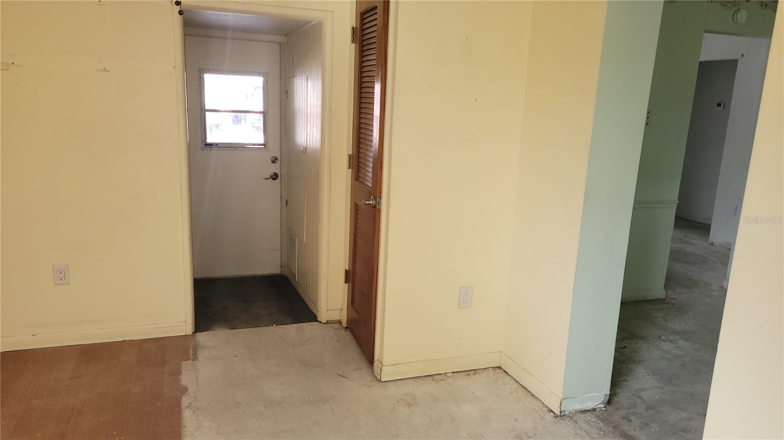 9850 LILY ST N #117 — photo 15