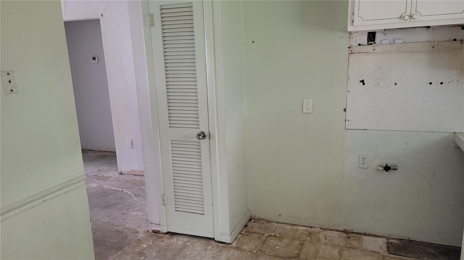 9850 LILY ST N #117 — photo 19