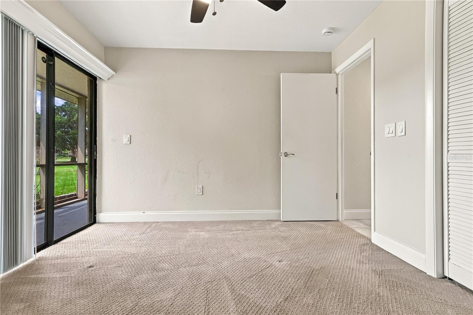 260 MICHAELS CIR — photo 38